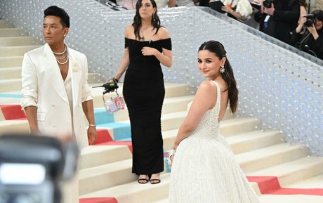 Naakte gelekte OnlyFans-foto van Alia Bhatt
