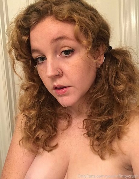 Naakte gelekte OnlyFans-foto van Yourinfinitycrush
