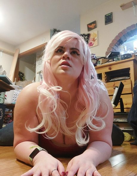 Naakte gelekte OnlyFans-foto van Kittymine69