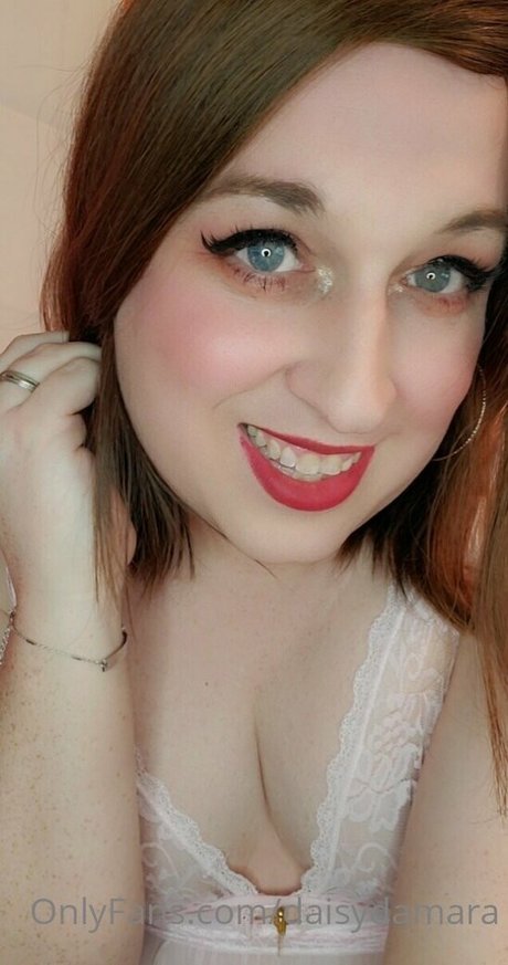 Naakte gelekte OnlyFans-foto van Daisydamara