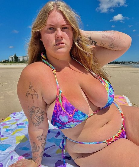 Naakte gelekte OnlyFans-foto van Chynna
