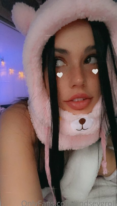 Naakte gelekte OnlyFans-foto van Lindseygroll