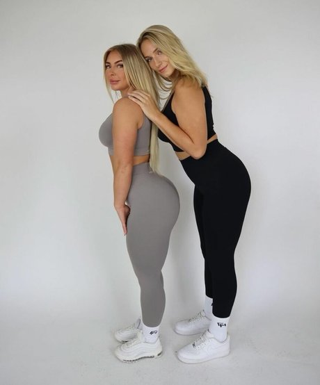 Naakte gelekte OnlyFans-foto van Lauren M