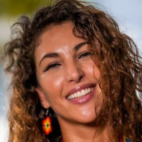 Naakte gelekte OnlyFans-foto van Ana Lucia Silva