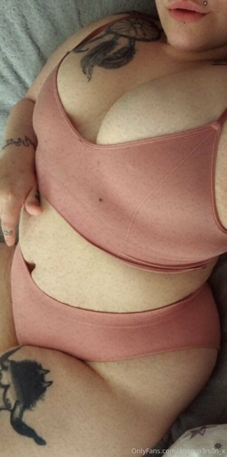 Naakte gelekte OnlyFans-foto van Littlem0th