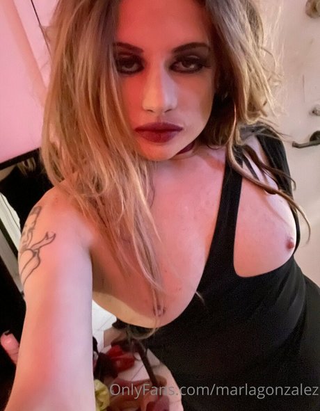 Naakte gelekte OnlyFans-foto van Queenmarlagonzo