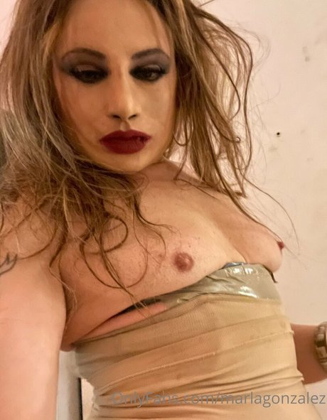 Naakte gelekte OnlyFans-foto van Queenmarlagonzo