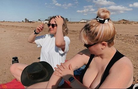 Naakte gelekte OnlyFans-foto van Charlotte A