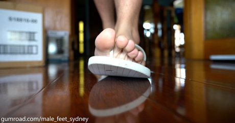 Male_feet_sydney