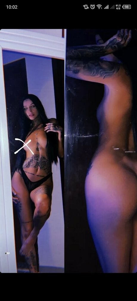 Naakte gelekte OnlyFans-foto van Bad Barbiee Rj
