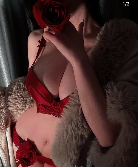Naakte gelekte OnlyFans-foto van Naughtyjolie