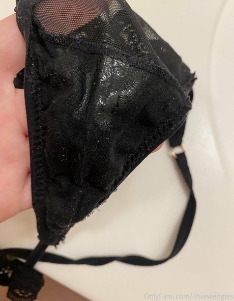 Naakte gelekte OnlyFans-foto van Ilovewedgies