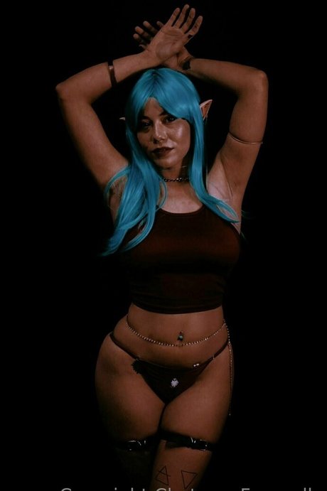 Naakte gelekte OnlyFans-foto van Chateauferngully