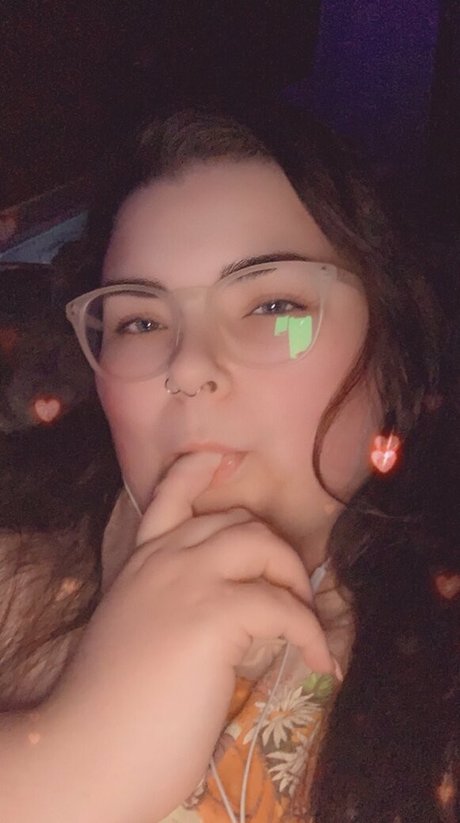 Naakte gelekte OnlyFans-foto van Maisonfoxqueen
