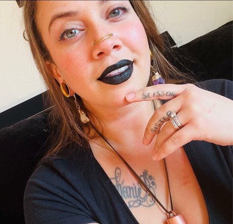 Naakte gelekte OnlyFans-foto van Goddess Dystopia
