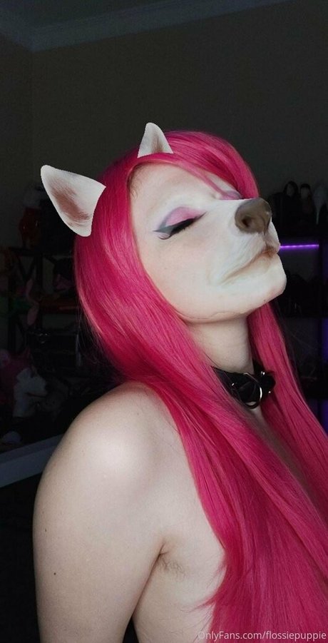 Naakte gelekte OnlyFans-foto van Flossiepuppie
