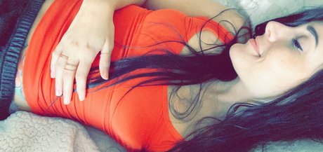 Naakte gelekte OnlyFans-foto van Starrleaf
