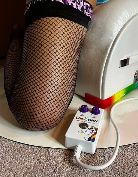 Naakte gelekte OnlyFans-foto van Kittenkween91free