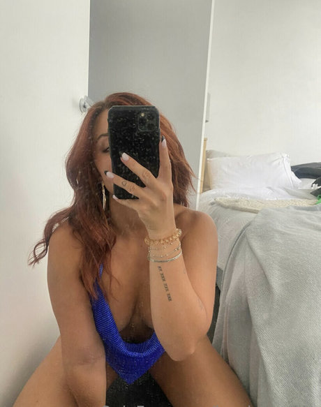 Naakte gelekte OnlyFans-foto van Harrietrankin