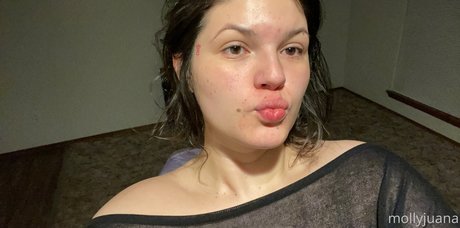 Naakte gelekte OnlyFans-foto van Mollyjuana