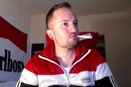 Naakte gelekte OnlyFans-foto van Redsntrainers