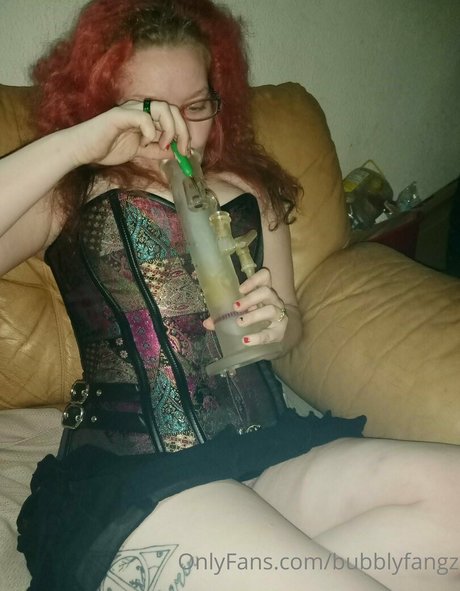 Naakte gelekte OnlyFans-foto van Bubblyfangz