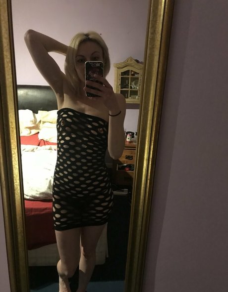 Naakte gelekte OnlyFans-foto van Lisa69xxx