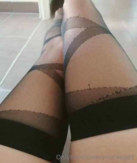 Naakte gelekte OnlyFans-foto van Yourange1