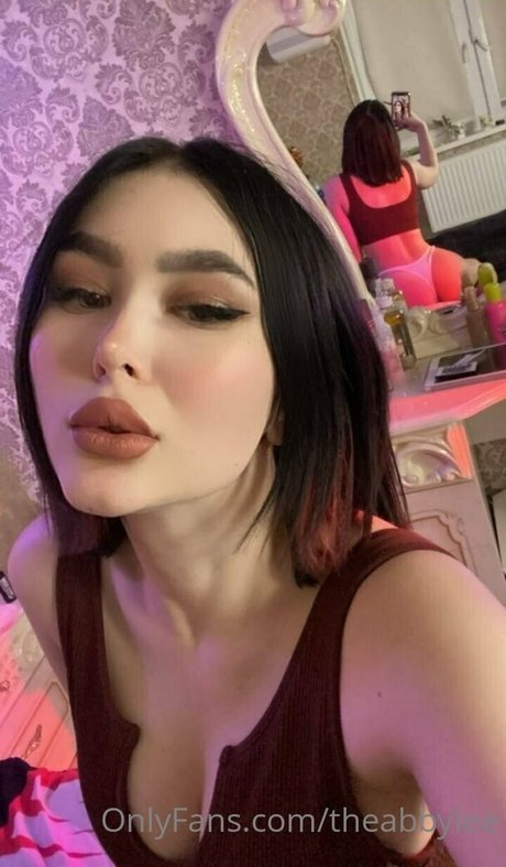 Naakte gelekte OnlyFans-foto van Asissska