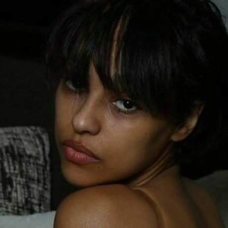 Naakte gelekte OnlyFans-foto van Julya Antoinette