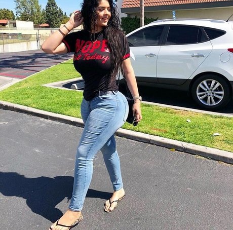 Naakte gelekte OnlyFans-foto van Graciela Montes