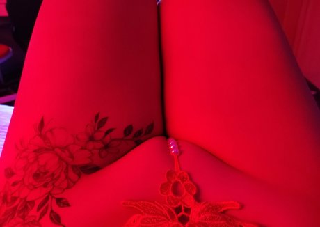 Naakte gelekte OnlyFans-foto van Lauwu53