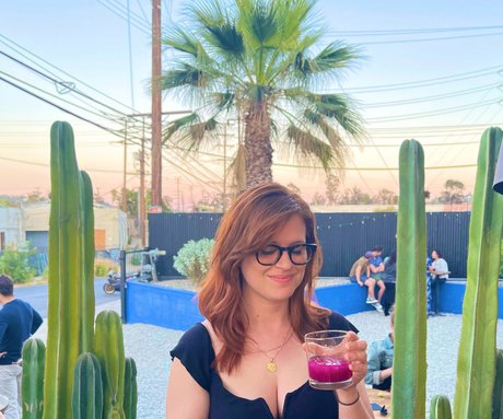 Naakte gelekte OnlyFans-foto van Allie Goertz