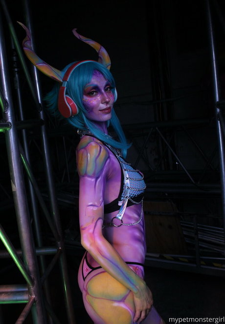Mypetmonstergirl