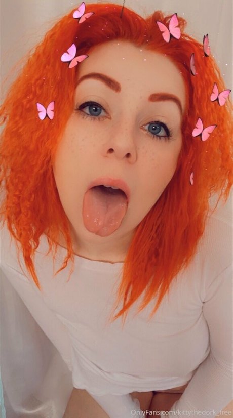 Naakte gelekte OnlyFans-foto van Kittythedorkfree