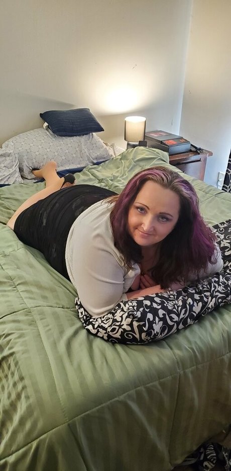 Naakte gelekte OnlyFans-foto van Naughtykitten84