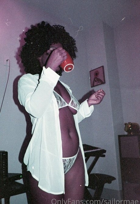 Naakte gelekte OnlyFans-foto van Sailormae