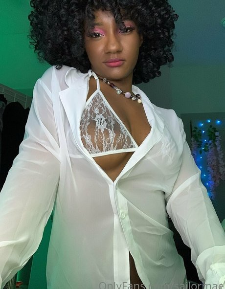 Naakte gelekte OnlyFans-foto van Sailormae