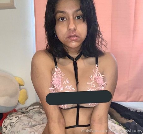 Naakte gelekte OnlyFans-foto van Freecumsybunny