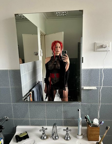 Naakte gelekte OnlyFans-foto van Persephonehoney