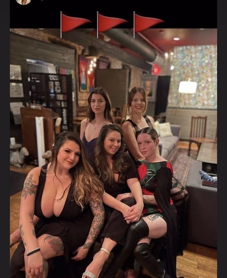Naakte gelekte OnlyFans-foto van Chelsea Hammill