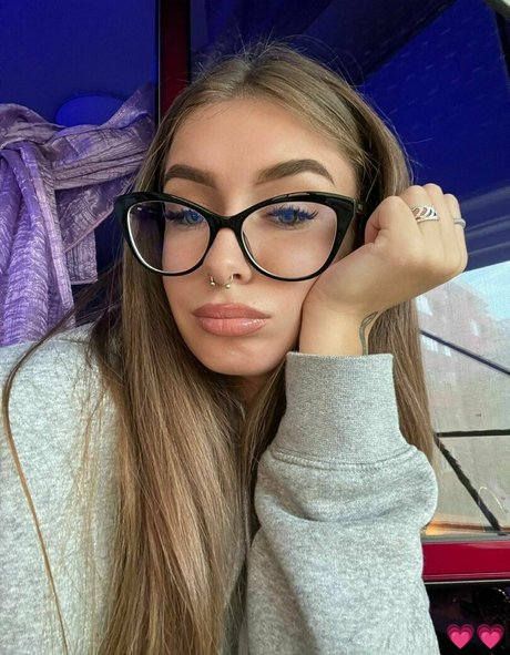 Naakte gelekte OnlyFans-foto van Eliesposito