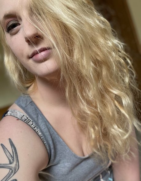 Naakte gelekte OnlyFans-foto van Naughtyvettech