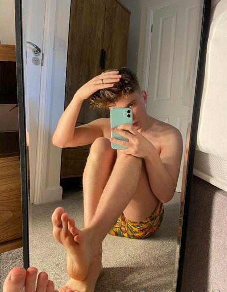 Naakte gelekte OnlyFans-foto van Urghh