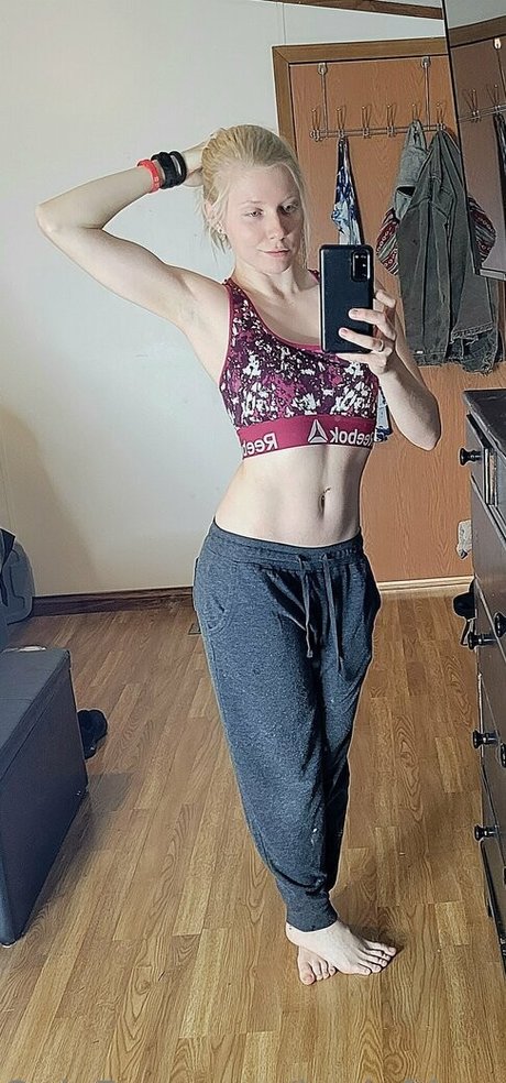 Naakte gelekte OnlyFans-foto van Lordofthemoths