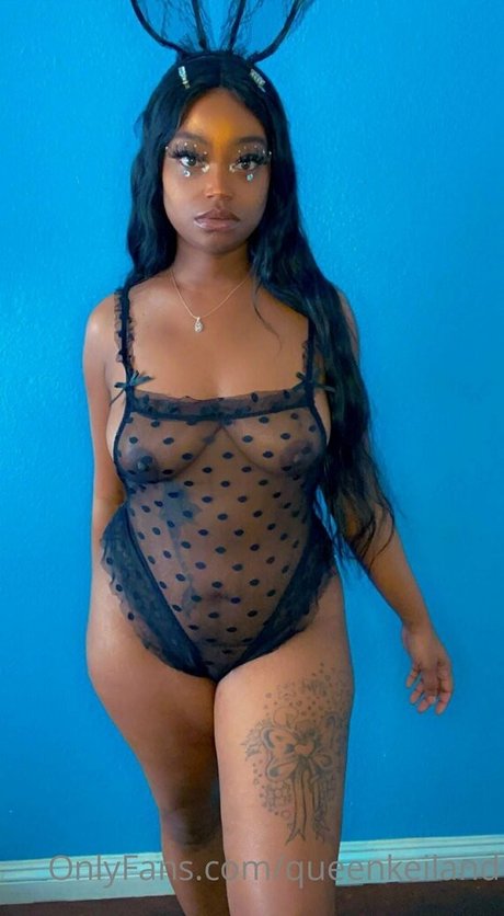 Naakte gelekte OnlyFans-foto van Queenkeiland