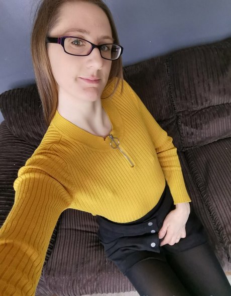 Aprilrosejonesxfree