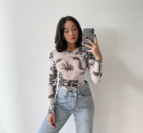 Naakte gelekte OnlyFans-foto van Summer Rachel Warren