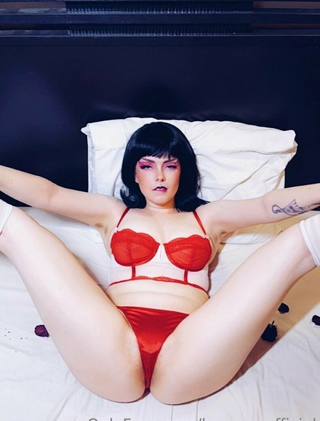 Naakte gelekte OnlyFans-foto van Karnageofficial
