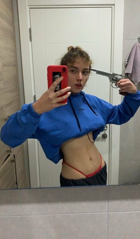 Naakte gelekte OnlyFans-foto van Aiyshe